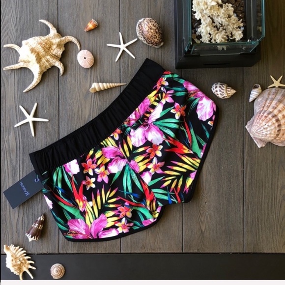 🌴🌼HURLEY- FLORAL BOARD SHORTS🌼🌴 - Picture 7 of 10